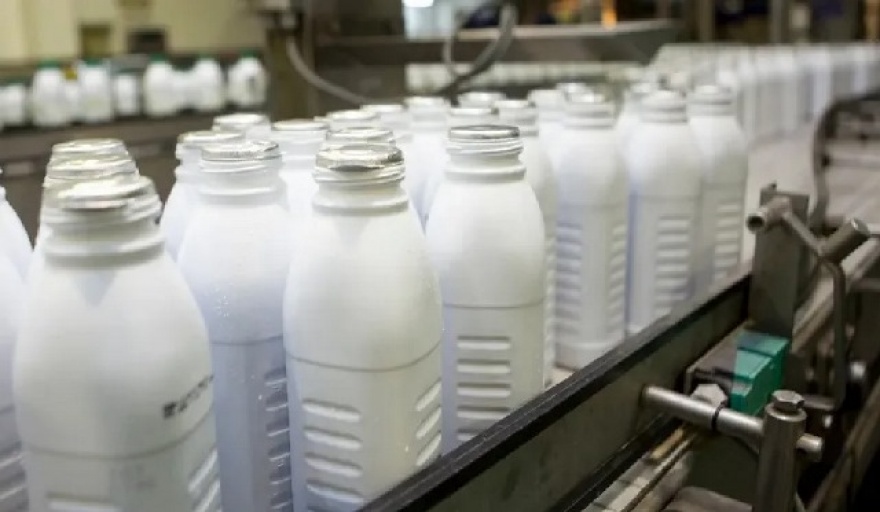 En el primer cuatrimestre de 2024 la producción de leche mermó el 14,5%