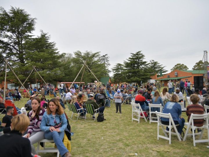 La primera Fiesta del Pan hizo brillar a Carhué y a la región