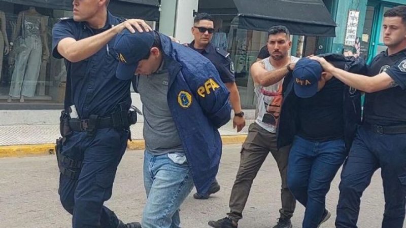 Agente de la Federal y cómplice detenidos tras simular allanamiento para robar en una financiera