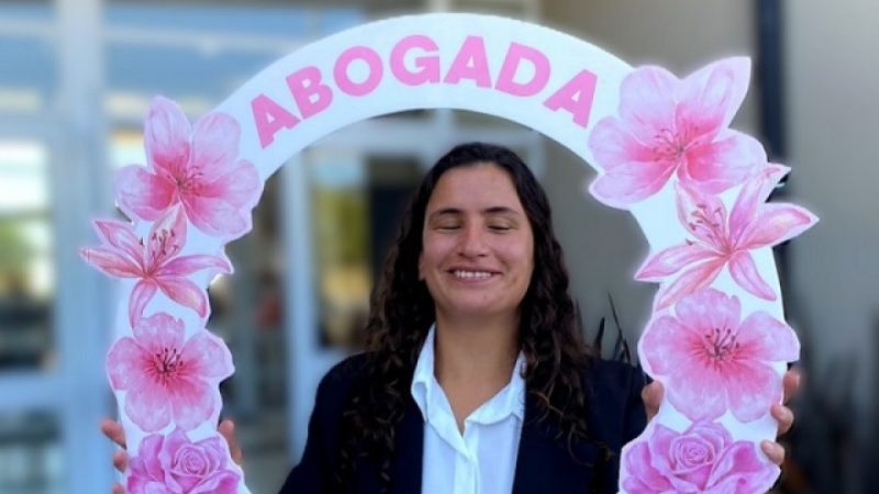 Obtuvo su título de abogada la primera egresada no vidente de la UNS