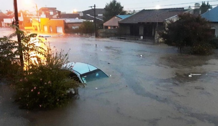 El Gobierno bonaerense movilizado por el fenómeno climático en Bahía Blanca