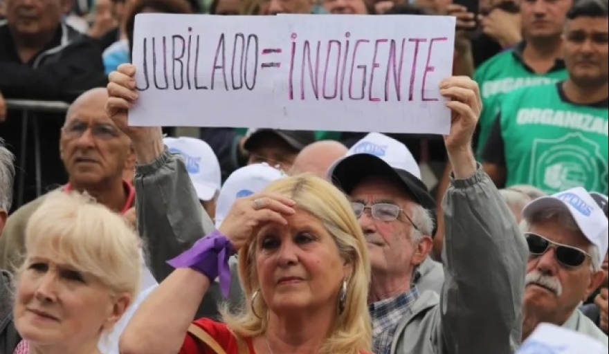 Un jubilado necesitó en febrero $1.200.523 al mes para cubrir sus gastos esenciales