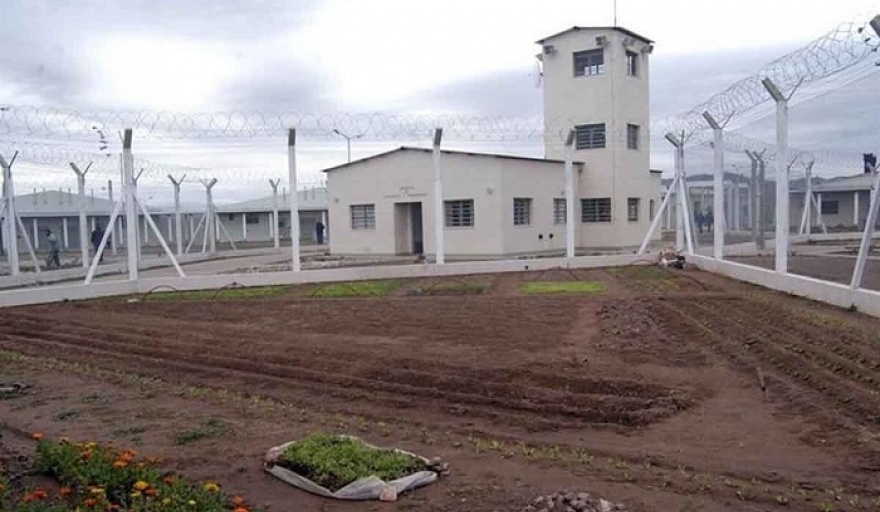 Intensa búsqueda de un delincuente que se fugó de la cárcel de Saavedra