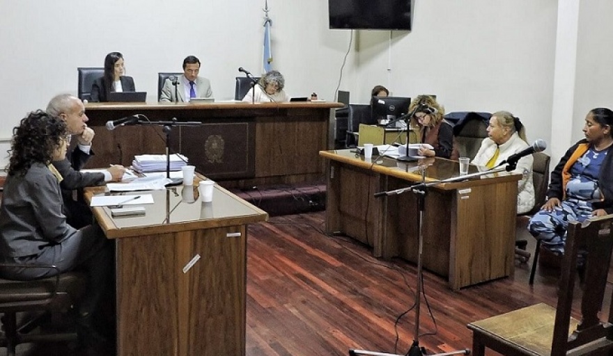Condenan a prisión perpetua a una mujer por el asesinato de su hijastro discapacitado