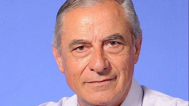 Intendente bonaerense y médico pediatra cruza a Milei por la salida de la OMS y la crisis en el Garrahan